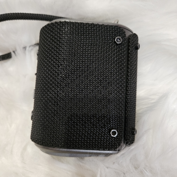 Mini bluetooth speaker - Picture 3 of 4